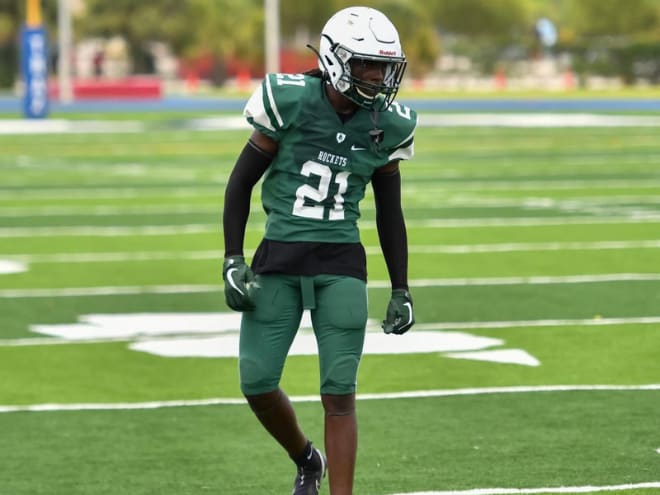 Miami Offers Local Sophomore Safety Amari Wallace