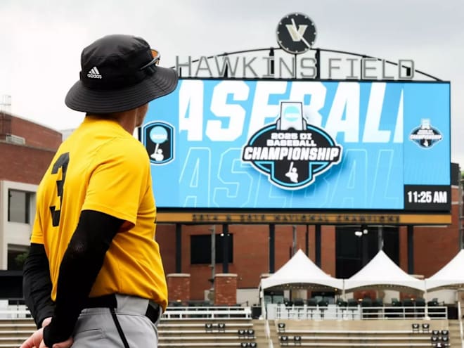 Cardinals Begin NCAA Play Friday in Nashville​