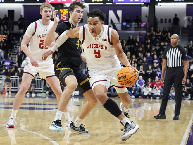 Badgers wear down Barnhizer-less Wildcats, 75-69