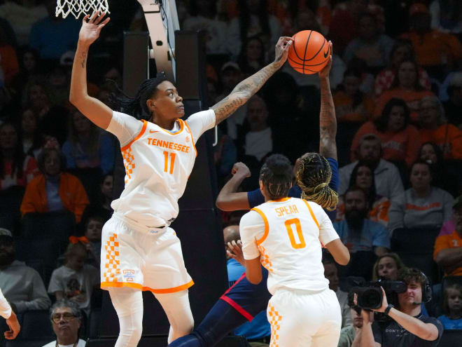 Lady Vols basketball hold same spot in latest AP Poll