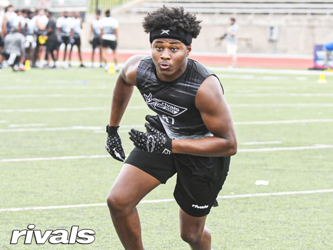 Elijah Bo Barnes ready to turn recruiter for Longhorns