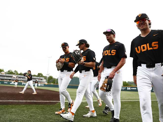 Live updates, discussion: No. 12 Tennessee vs. No. 10 Auburn (Game 1)