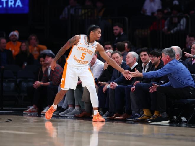 Zakai Zeigler takes center stage at the Garden in Vols' triumph of Miami