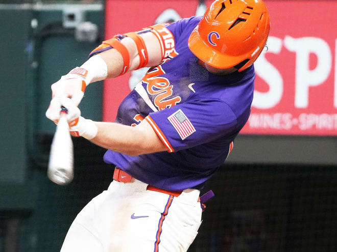 No. 8 Clemson rallies past North Carolina A&T 12-7