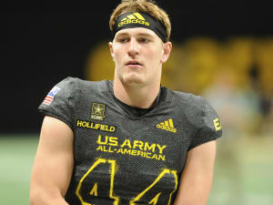 Thursday Update on 4-star Dax Hollifield