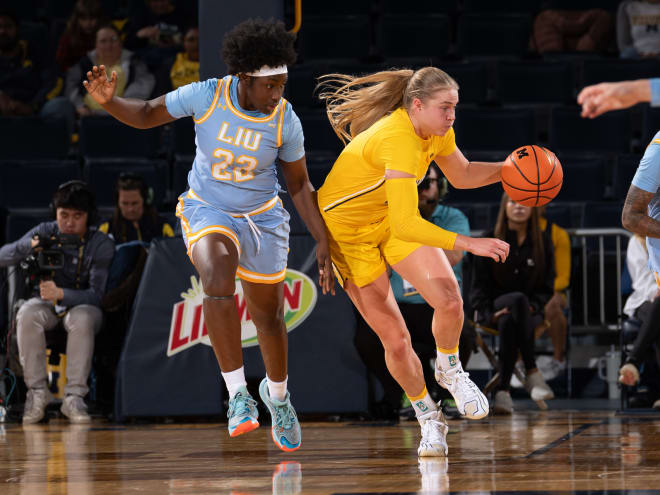 Fast start aids Michigan in 96-31 win over LIU