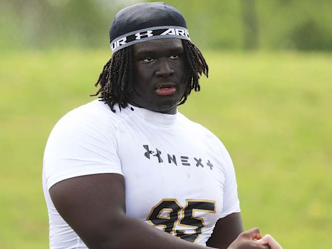 Clemson still engaged with four-star line target