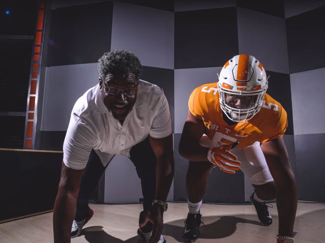 Omari Thomas continues to soak in Rocky Top experience