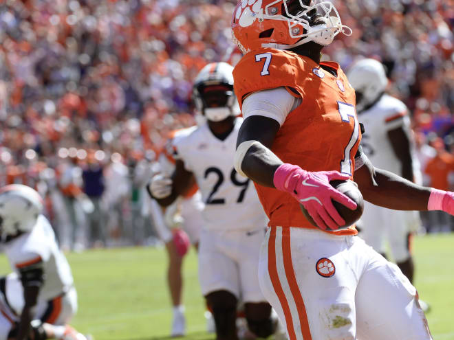 No. 10 Clemson, Klubnik roll by the Cavaliers 48-31 at home