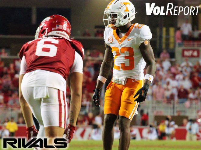 GALLERY: No. 4 Tennessee football falls to Arkansas on the road