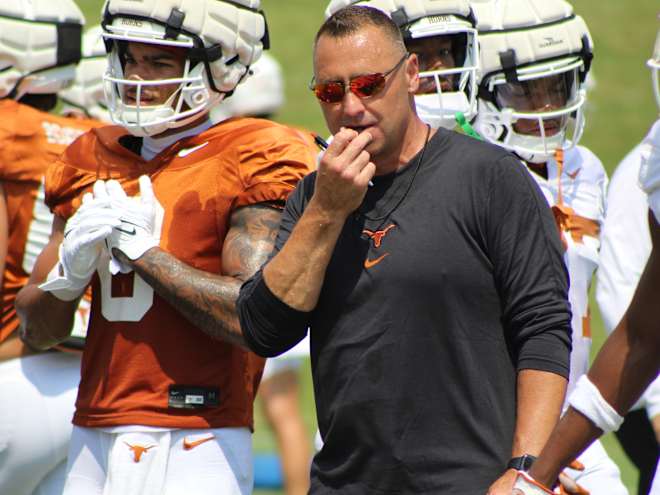 War Room: Is the UT OL a strength in '25? Texas trending well for top LB