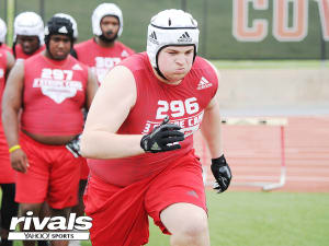 Beebe applies personal touch with his K-State pledge