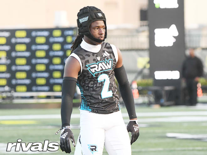Miami one of the top contenders for local four-star DB Amari Wallace