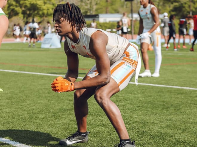 Rising 2024 DB Justin Denson Drops Top 12, Taking Official to Miami