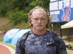 Dawgs on top for five-star linebacker