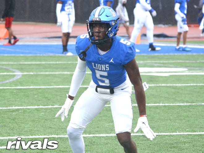 Three official visits and contenders named for DB Christian Peterson