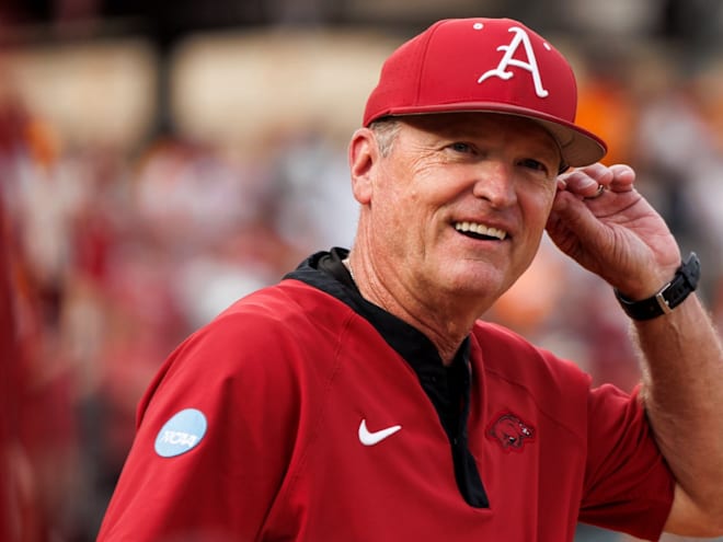 Arkansas to host transfer outfielder with productive bat