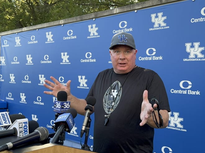 UK Football Practice Notebook - Sept. 19