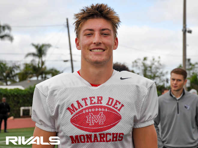 USC beats Georgia, others for four-star TE Mark Bowman