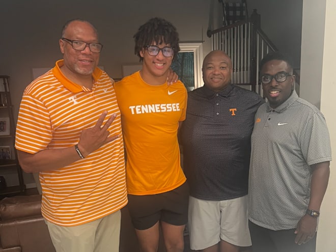 Tennessee football to host No. 3 LB, top-100 recruit for official visit