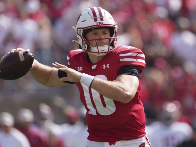 Wisconsin transfer QB Tyler Van Dyke enters transfer portal