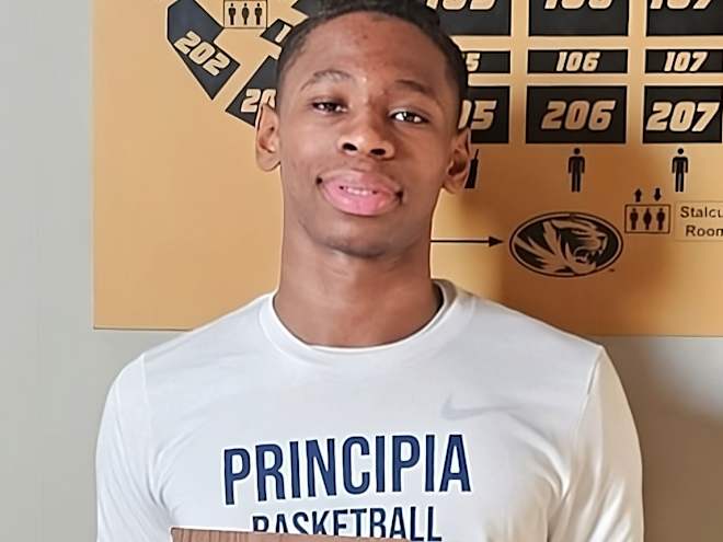 West Virginia basketball reaches out to 2027 guard Kingston Money