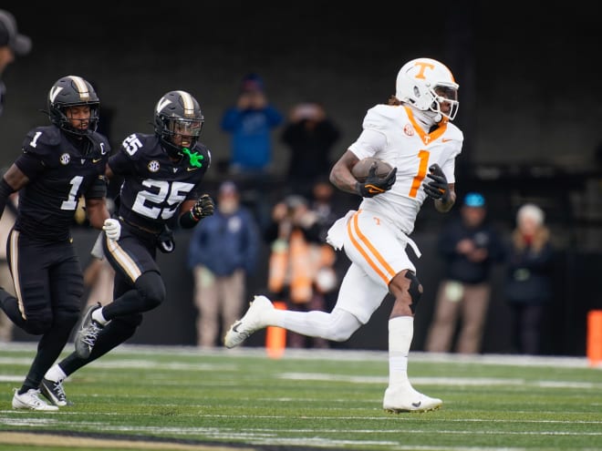 Snap counts, game grades from Tennessee football's win over Vanderbilt