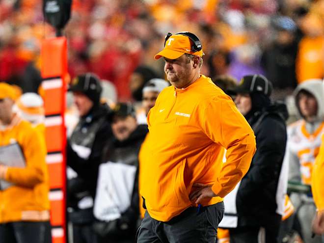 Tennessee football suffers decommitment from wide receiver recruit