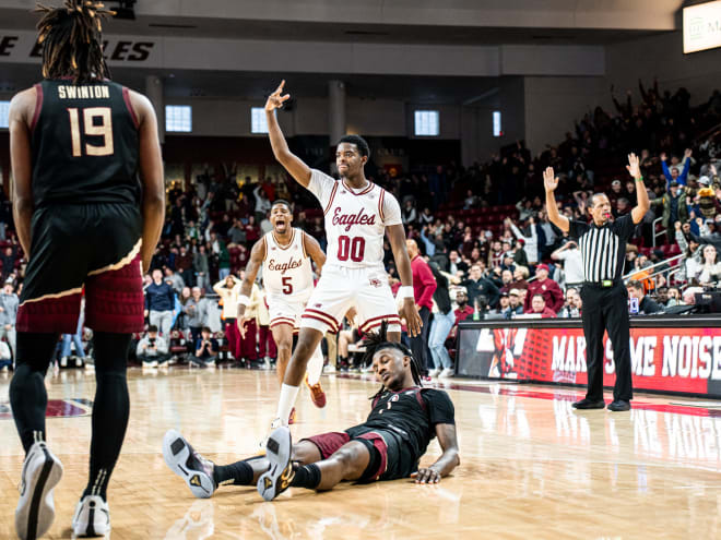 Eagles Stun FSU With Late 3 From Kelley III