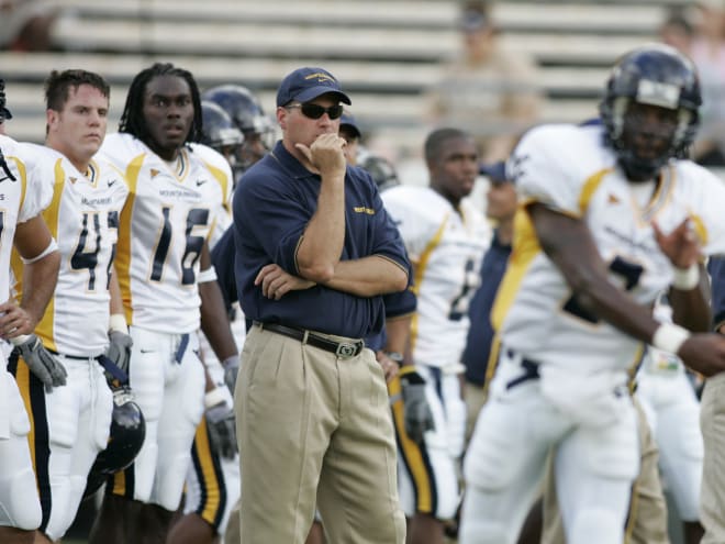 The Rich Rod Pod: Rich Rodriguez officially returns to West Virginia