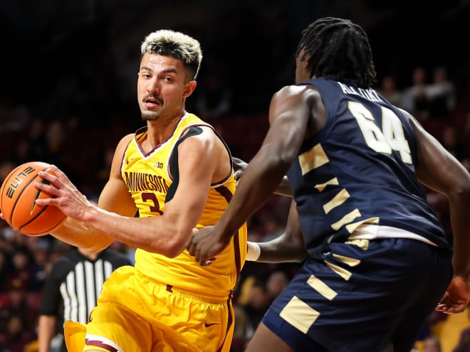 Dawson Garcia's dominant 30-point night leads Gophers past Oral Roberts