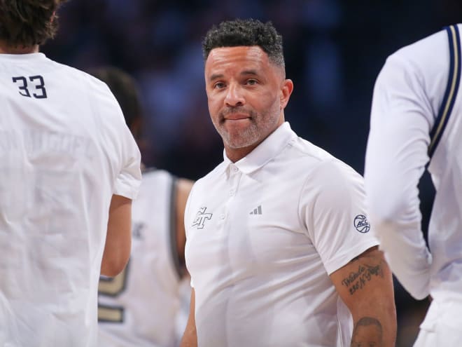 Stoudamire updates Mustaf injury, talks slow starts in games and more