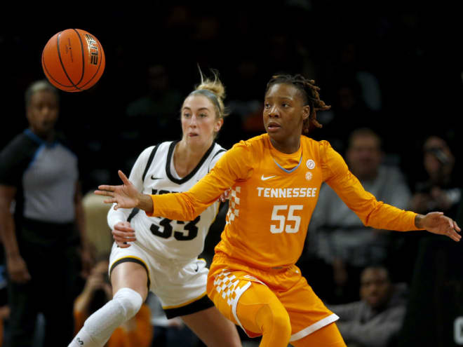 Lady Vols earn first ranked win under Kim Caldwell, down Iowa in Brooklyn