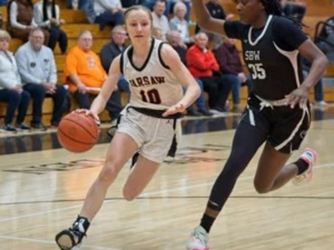 Warsaw's Joslyn Bricker rips 6/6 3FG in 1st Half vs. Northridge