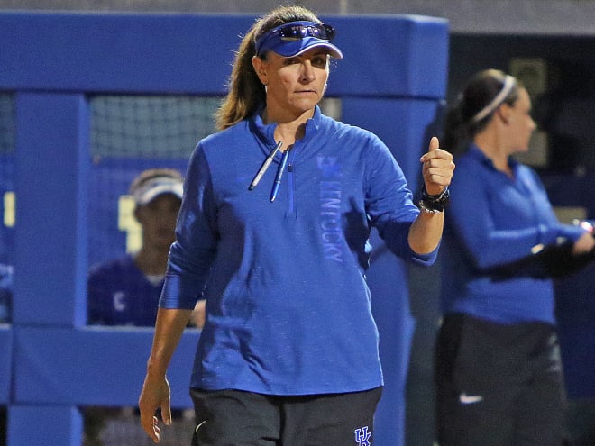 Lawson's Cats move to 3-0 with Friday sweep