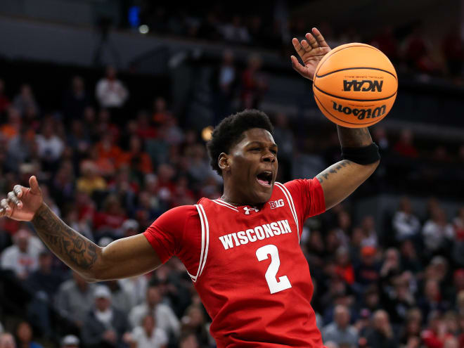 Former Wisconsin guard AJ Storr commits to Kansas