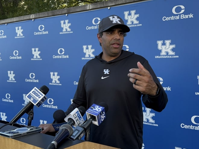 UK Football Practice Notebook - Oct. 8