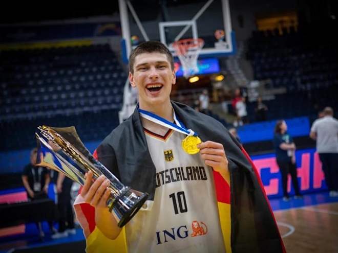Introducing Ivan Kharchenkov