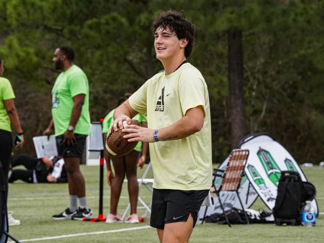 Georgia lands big commitment from four-star 2026 quarterback Jared Curtis