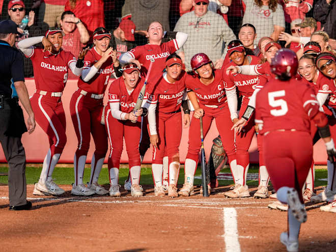 Sooners survive furious Texas rally, complete series sweep