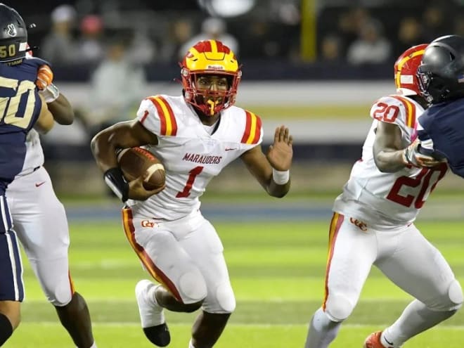 New Illini commit Jershaun Newton will get a shot to play quarterback New Illini commit Jershaun Newton will get a shot to play quarterback