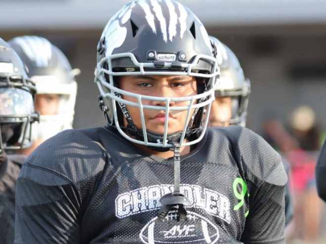 Illinois first offer for DL Anitoni Tahi