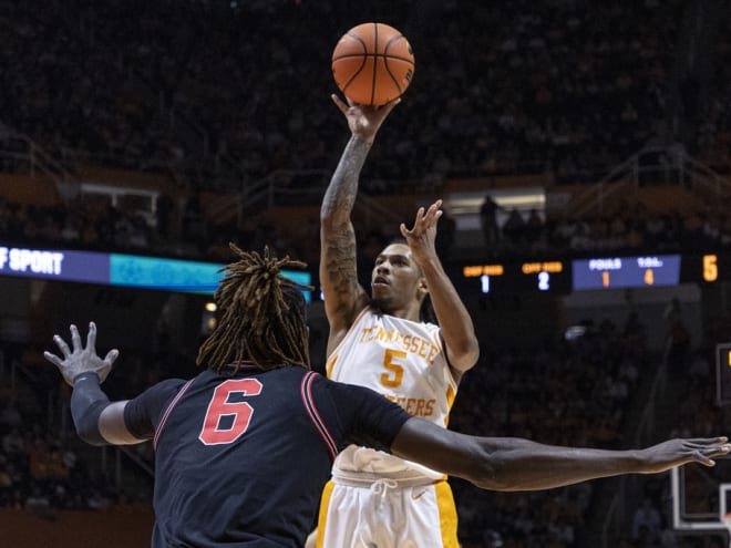 Zakai Zeigler scoring burst opens way for Vols' second half rout of Georgia