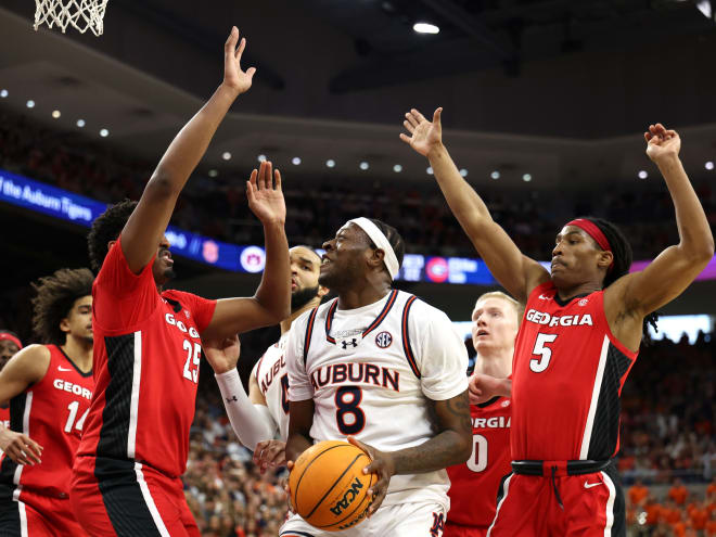 Effort there, but No. 1 Auburn simply too much for Bulldogs