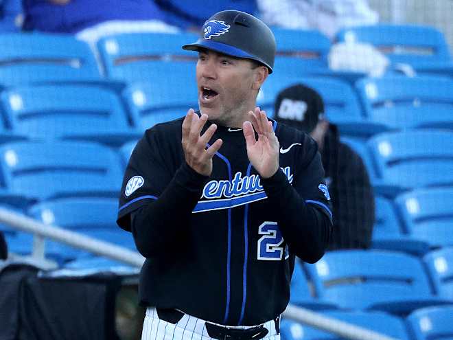 UK wears it well, clinches series over No. 14 Oklahoma