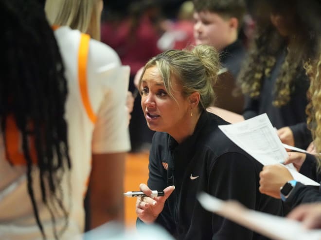 Kim Caldwell in midst of Lady Vols-UConn rivalry 2 years after coaching DII