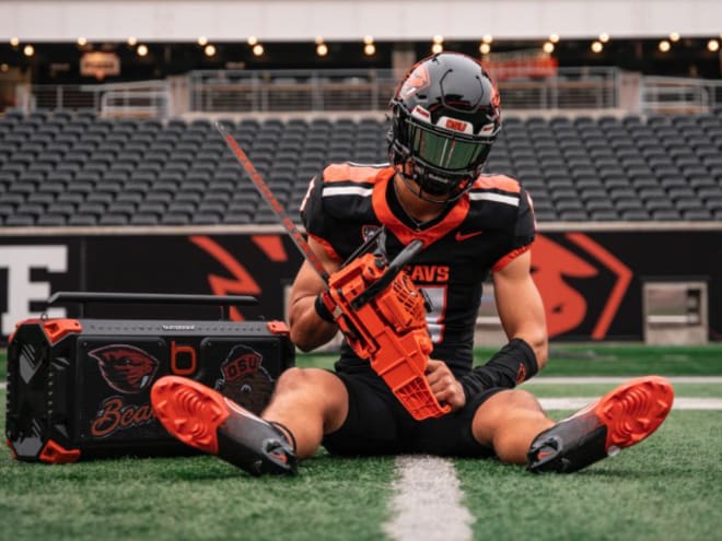 Analysis: QB Tristan Ti'a Brings Dual-Threat Ability To Oregon State