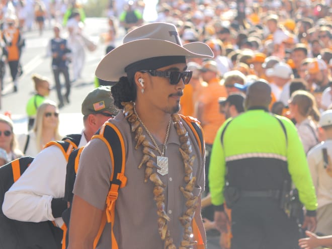 GALLERY: Tennessee football participates in Vol Walk ahead of Florida game