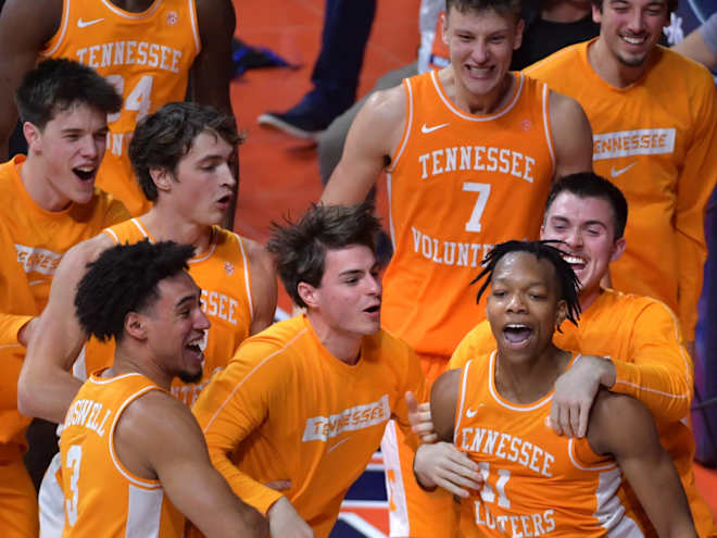 Tennessee basketball reportedly trying to play in Nashville vs. Big Ten foe