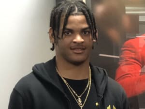 2020 LB Stefon Thompson wants to visit Wisconsin after Friday's offer